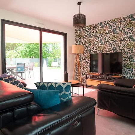 Villa 4 Avec Piscine Chauffee, La Palmyre Les Mathes, 8pers